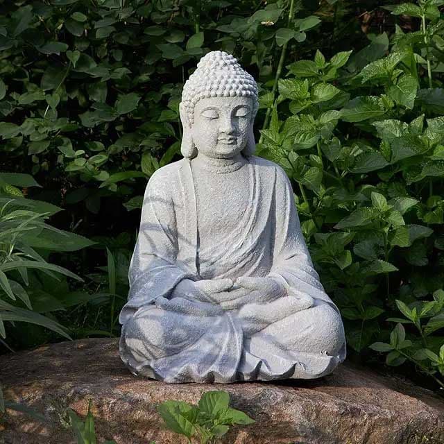Garden Sculptures & Statues