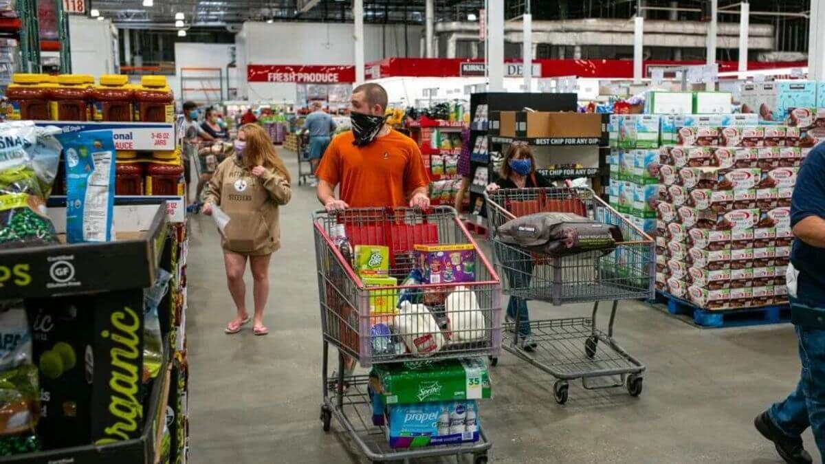 What time does Costco open and close in 2025