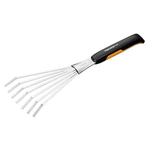 Fiskars Xact Hand Rake, Heavy Duty Gardening Hand Tool with Ergonomic Handle and Hanging Hole