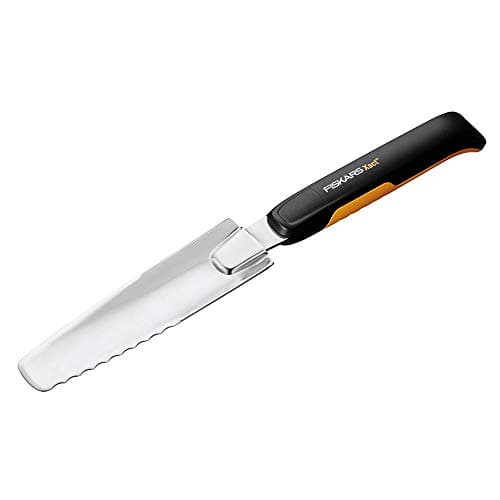 Fiskars Xact Hand Weeder, Garden Tool, Stainless Steel Blade with Sharpened and Serrated Edge for All Gardening Tasks, SoftGrip Handle