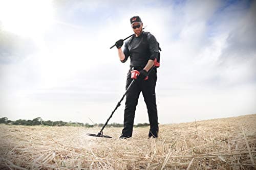 MINELAB Vanquish 340 Multi-Frequency Auto-Select Metal Detector for Adults with V10 10"x7" Double-D Waterproof Coil (3 Detect Modes)