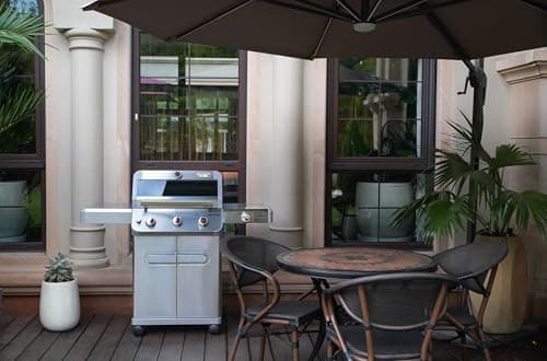 Monument Grills Outdoor Barbecue Stainless Steel 3 Burner Propane Gas Grill, 48,000 BTU Patio Garden Grill with Side Burner and Knob Controls, Mesa305 with Smoker Box