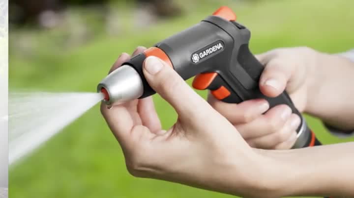 Gardena Premium Cleaning Syringe: Robust Water Sprayer for Cleaning and Watering, with Pulse Trigger and Permanent Lock, Frost Protection (18305-20)