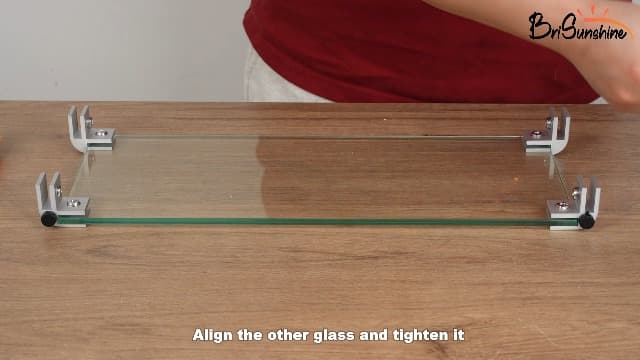 41.5 x 13.5 x 6 Inch Glass Wind Guard for Propane Gas Fire Pit Table, Rectangular Thick Tempered Glass Shield, Firepit Glass Barrier with Aluminum Corner Bracket & Rubber Feet