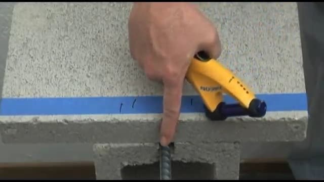 Zircon MetalliScanner m40 Handheld Electronic Metal Detector For Use on Dry Wall, Concrete, Lathe and Plaster, Stucco and More