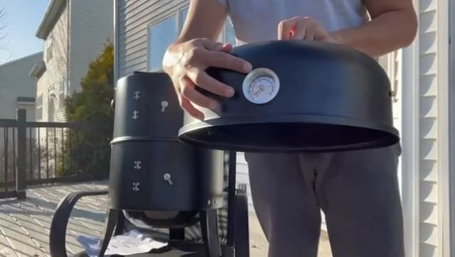 16 Inch Charcoal BBQ Smoker Grill,3-in-1 Portable Vertical Grill Cooker with Built-in Thermometers & Adjustable Vent Systems for Outdoor Backyard Cooking, Camping & Patio Parties
