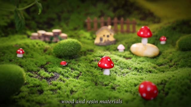 Queekay Resin Hedgehogs & Wood Mushroom Sculpture, Fairy Wild Garden Supplies, 6 Pieces, Red, Handmade Decor