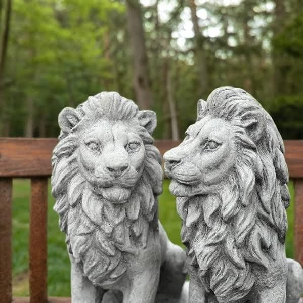 Cement Two Lion Figure Massive Pair of Animals Statue Concrete Lion Sculpure Outoor Or Front Door Decoration Yard Art Figurine Gift Idea