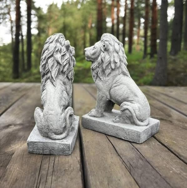 Cement Two Lion Figure Massive Pair of Animals Statue Concrete Lion Sculpure Outoor Or Front Door Decoration Yard Art Figurine Gift Idea