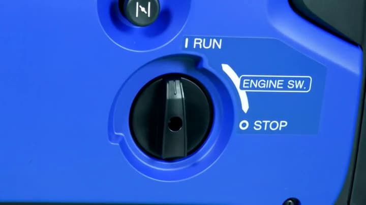 YAMAHA EF2200iS Inverter Generator, 2200 Watts, Blue