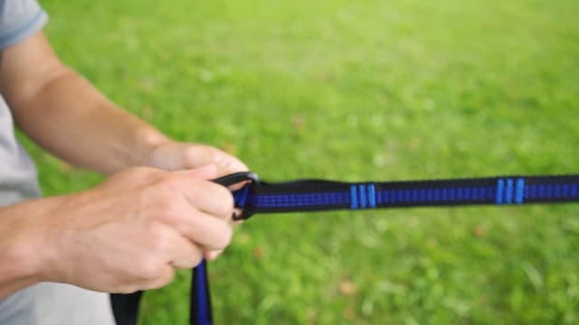 Foxelli XL Hammock Straps - Extra Long 20FT Heavy Duty No-Stretch Suspension System, 40+2 Loops, 2000 LBS Capacity, for Indoor/Outdoor Use – Set of 2 Straps & Carry Bag