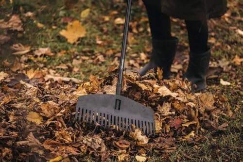 Fiskars Leaf Rake with M-Head - New Item as Replacement for 1014914, black, 1063089