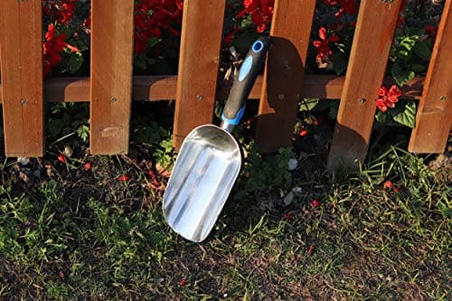 Sinoer Transplanter Trowel, Soil Scoop - Extra Large Aluminum Scoop for Soil, Fertilizer, Feed Scoop - Double Size Moves 2X Volume - Bend-Proof - Comfort Grip Handle
