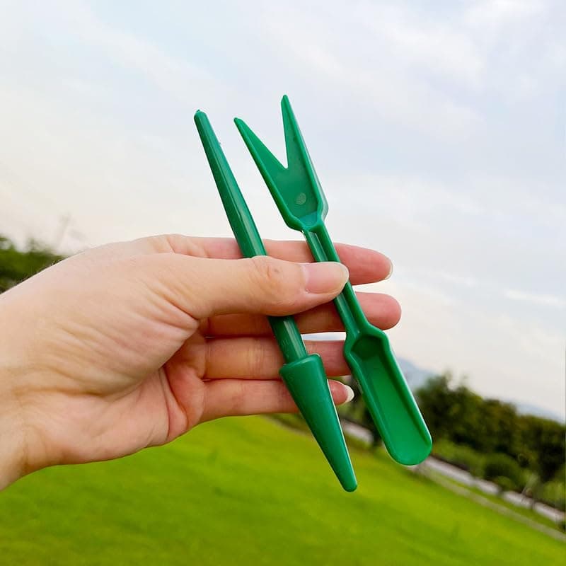 Green Mini Garden Hand Succulent Transplanting Tools,Widger Plastic Seedlings Dibber Sowing Digging Mini Garden Hand Tools for Home Gardens,Pack of 2 Gardening and Lawn Care