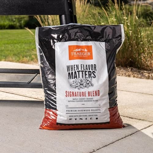 Traeger Grills Signature Blend 100% All-Natural Wood Pellets for Smokers and Pellet Grills, BBQ, Bake, Roast, 18 lb. Bag