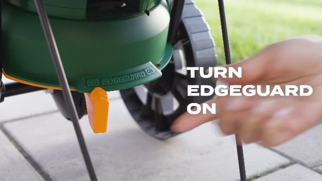 Scotts Turf Builder EdgeGuard Mini Broadcast Spreader for Seed,Fertilizer,Salt,Ice Melt, Holds up to 5,000 sq.ft. Product