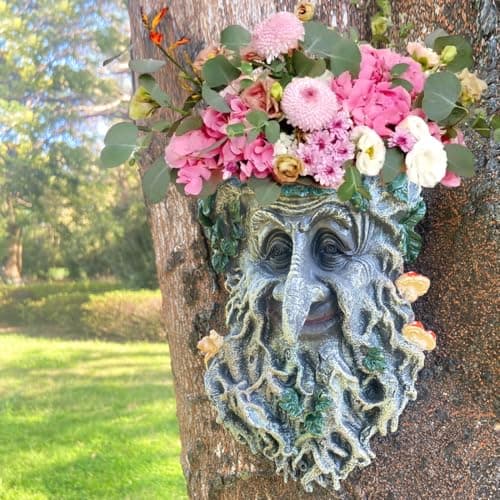 Tree Face Sculpture, Flower Planter Pot Hand-Painted Greenman Tree Face Garden Decoration for and Home Décor