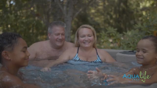 Palm Beach Outdoor Hot Tub, 5-6 Person 30-Jet, 69-Port Lounger Spa with Ice Bucket by Aqualife by Strong Spas