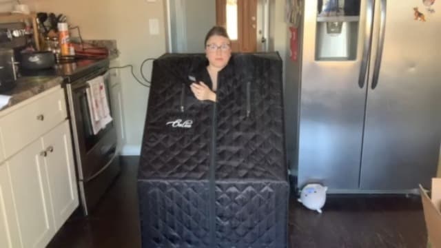 Infrared Saunas for Home, Portable Dry Sauna with Heating Foot Pad, Infrared Sauna with Sauna Chair, 2.6’ x 2.6’ x 3.5’, Black and Blue