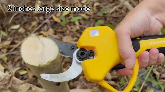Electric Pruning Shears Cordless Pruner Shears Brushless 2.0 Inch Cutting Diameter with 2 * 2Ah Battery Pruning Shears Garden Tool for Tree Trimming Branch Cutter
