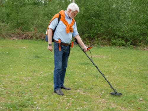 Quest X5 Metal Detector with Blade TurboD Double D Waterproof Coil 970gram Super Lightweight Weatherproof Control Box Large Target ID USB Rechargeable Battery Flashlight