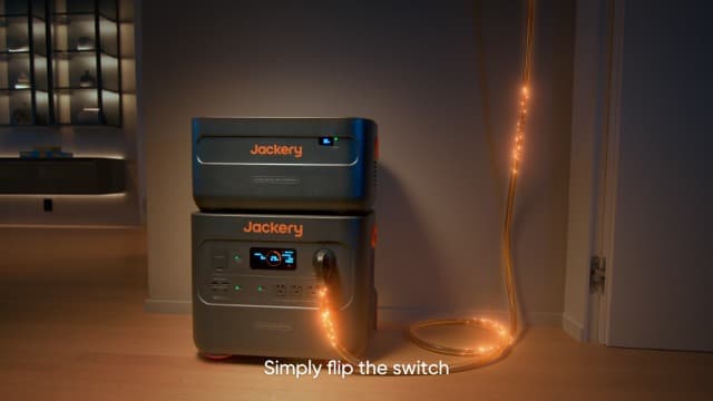 Jackery Explorer 2000 PRO Portable Power Station, 2160Wh Capacity with 3x2200W AC Outlets, Fast Charging, Solar Generator for Home Backup, Emergency, RV Outdoor Camping (Solar Panel Optional)