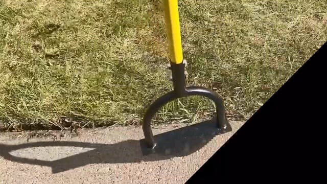 Manual Edger, Half Moon Edger, Saw-Tooth Garden Edger Hand with Steel Long Handle, Lawn Edger for Garden Sidewalk Flower Beds