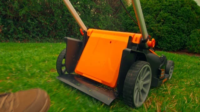 LawnMaster CLMF4821A Cordless Lawn Mower Brushless 48V MAX* 21Inch 3-in-1 Function Up to 1/2 Acre with 4X24V MAX* 4.0Ah Battery and a Dual Charger