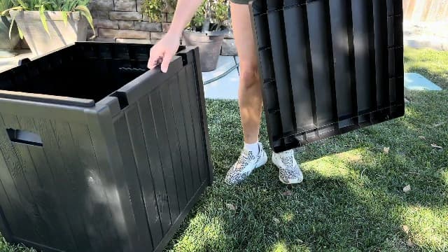 120 Gallon Resin Deck Box, Weatherproof Outdoor Storage Box for Patio, Garden, Pool, and Yard, Lockable Waterproof Bin for Tools, Cushions, and Accessories, Grey
