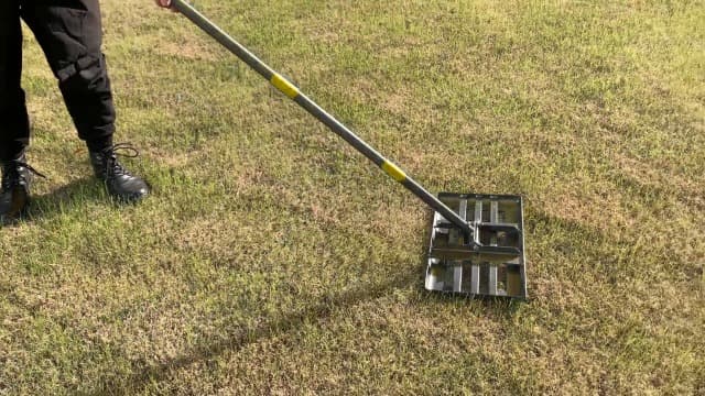 Lawn Leveling Rake with Smooth Edge,Heavy Duty 17"x10" Lawn Leveling Rake with 5FT Adjustable Handle for Yard Garden Lawn Leveling, Soil Sand Spreading Dirt Top Dressing, Small Lawn Level Tool