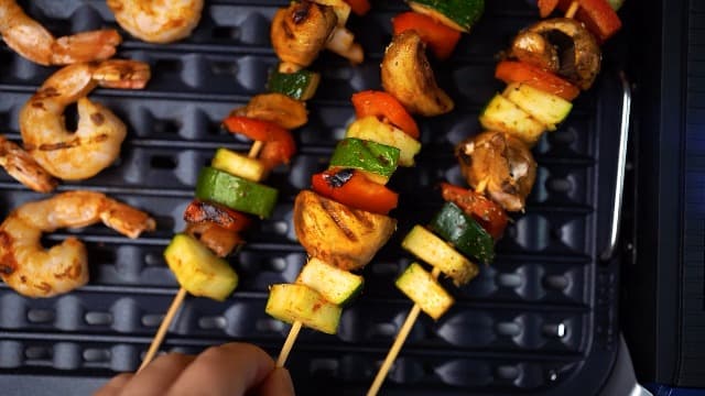 Indoor Grill CUSIMAX Electric Smokeless Grill Portable Korean BBQ Grill with Turbo Smoke Extractor Technology, Non-stick Removable Plate, Tempered Glass Lid, Great for Party(Single Plate)
