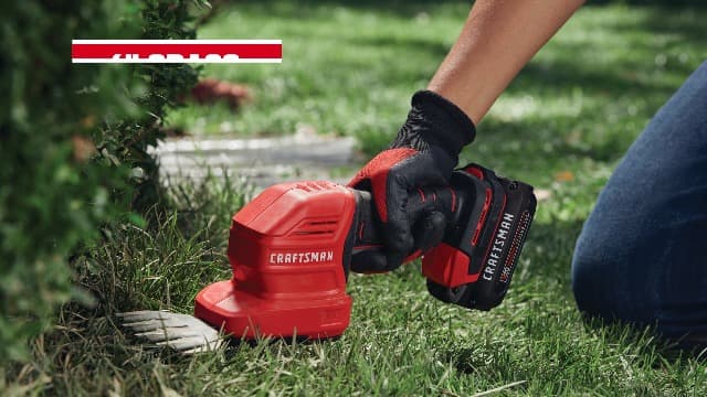 CRAFTSMAN V20 Cordless Handheld Grass Trimmer and Mini Hedge Trimmer Kit (CMCSS800C1)