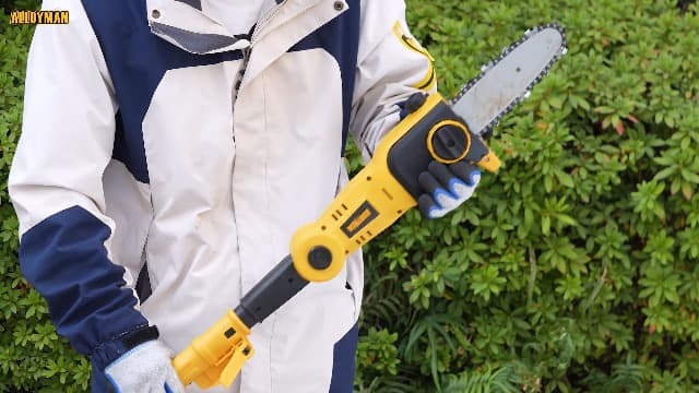Alloyman Pole Saw 8-Inch Cordless and 16-Inch Pole Hedge Trimmer 2-in-1,with 2 Packs 4.0Ah Batteries & Charger,for Tree Trimming and Shrubs Pruning