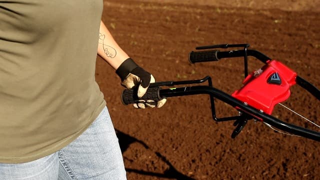 Earthquake 37037 Pioneer Dual-Direction Rear Tine Tiller, Red/Black