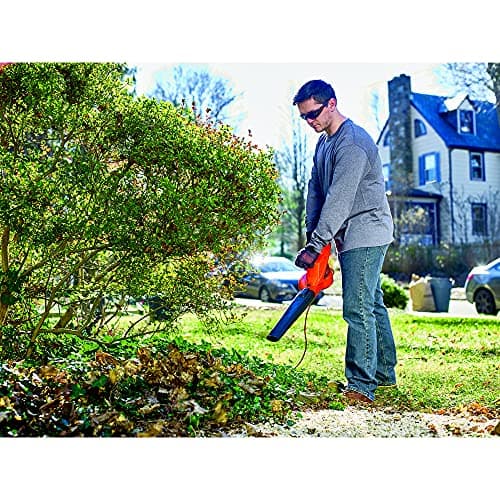 BLACK+DECKER Electric Leaf Blower, 7-Amp (LB700)