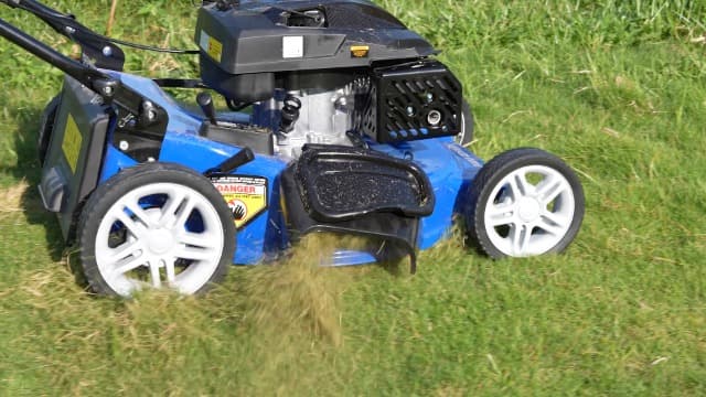 BILT HARD 201cc Push Lawn Mower, 3-in-1 Gas Lawnmower 21 Inch with 4-Cycle Engine, Bagging, Mulching and Side Discharge, Adjustable 10-Positions Cutting Height, Easy Start