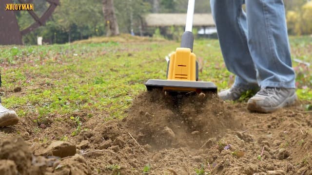 Alloyman 20V Cordless Tiller Cultivator, 360RPM Electric Garden Tiller, with 2 * 2.0Ah Batteries & Charger, 9In Tilling Width and 6.6In Depth Garden Rototiller for Lawn/Gardening/Soil Cultivation