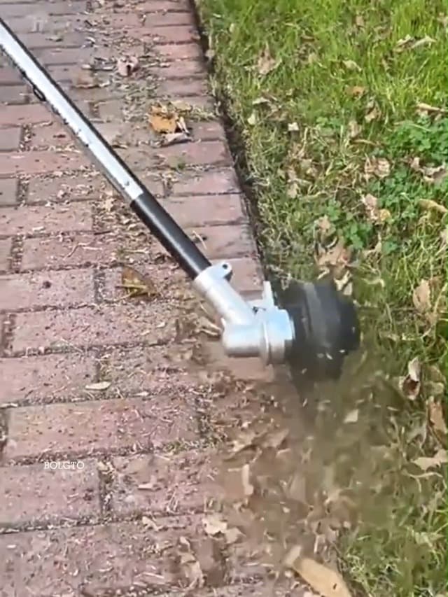 33cc 2-Cycle Gas Multi-Trimmer | 4-in-1 String Trimmer w/Rotatable Pole Saw, Weed Eater Weed Wacker, Brush Cutter & Hedge Trimmer Gas for Lawn, Yard, Garden Care, All-in-one Garden Tool