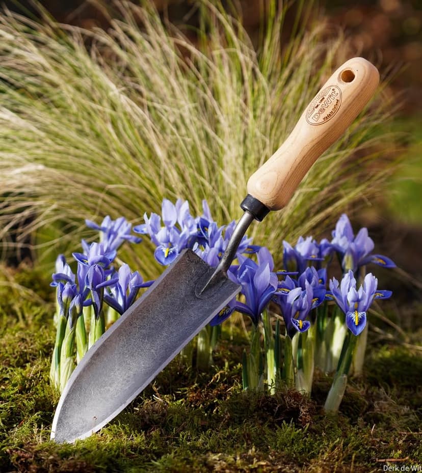 DeWit Forged Transplant Trowel with Short Handle, Lightweight & Durable Garden Tool with Comfortable Grip for Planting, Digging & Transplanting