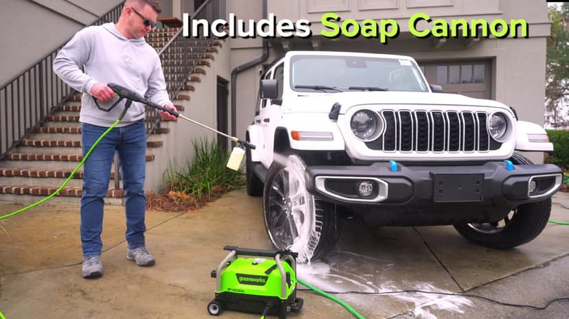 Greenworks 2100 PSI (SGS Certified) 1.2 GPM 13Amp Compact Electric Pressure Washer Telescoping Handle Power Washer for Cars, Driveways, Patios, Patio Furniture & Around Pools