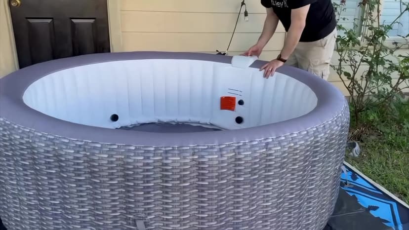 82" Inflatable Hot Tub for 4-6 People, Portable Outdoor Spa with 130 Soothing Bubble Jets, Smart Heating up to 104°F, with Insulated Cover, 6 Filters, PE Floor Mat, 110-120V Input (Laminated PVC)