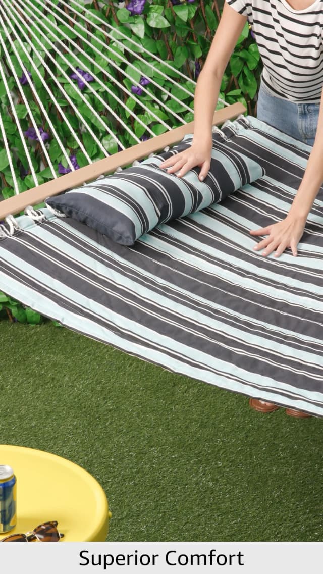 SZHLUX Outdoor Quilted Fabric Hammock with Spreader Bars and Detachable Pillow and Chains,Outdoor Patio Backyard Poolside, 450 LBS Weight Capacity, Catalina Beach