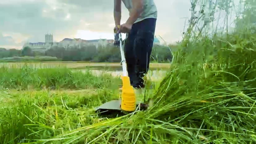 Brushless Motor Metal Blade & Dual-Line Bump-Feed Cordless Weed Wacker with Battery and Charger, Edger Lawn Tool, for Petite Yards and Residential Lawns