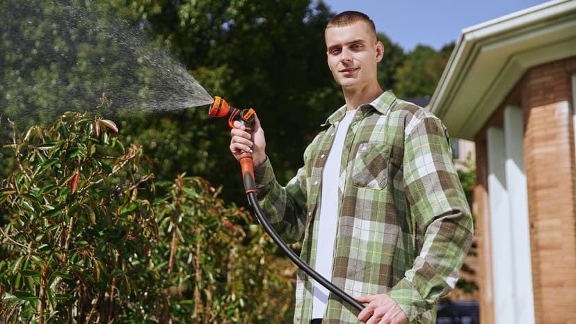 Giraffe Tools Garden Hose 100ft x 5/8", Water Hose Heavy Duty, Flexible, Lightweight Hybrid Hose with Swivel Handle, Male to Female Fittings, Burst 600 PSI
