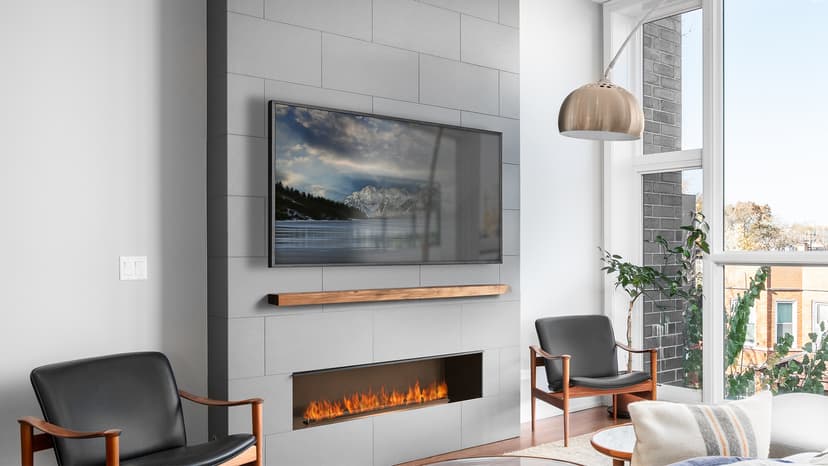 MOUNT-IT! Motorized Fireplace TV Wall Mount | Remote Control Electric Pull Down Mantel Mounting Bracket, Up to 77 Lbs Weight Capacity, Height Adjustable, Swivel, VESA 600x400 Compatible