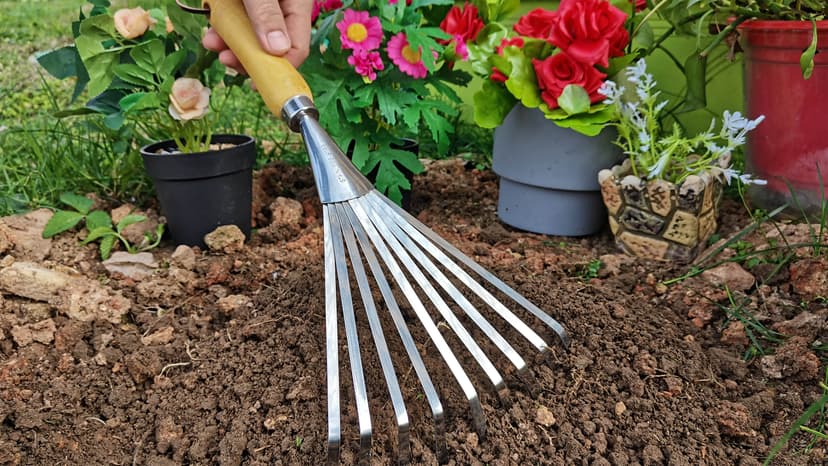 Hand Rakes, Garden Stainless Steel Hand Rake Soil Tiller with Ergonomic Handle, Small Leaf Rakes Great for Gardening, Garden Sweep Yard Flower Beds Tool
