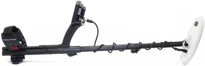 Nokta Makro Gold Finder 2000 Metal Detector Treasure Bundle with Digger