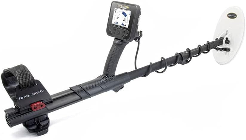 Nokta Makro Gold Finder 2000 Metal Detector Treasure Bundle with Digger