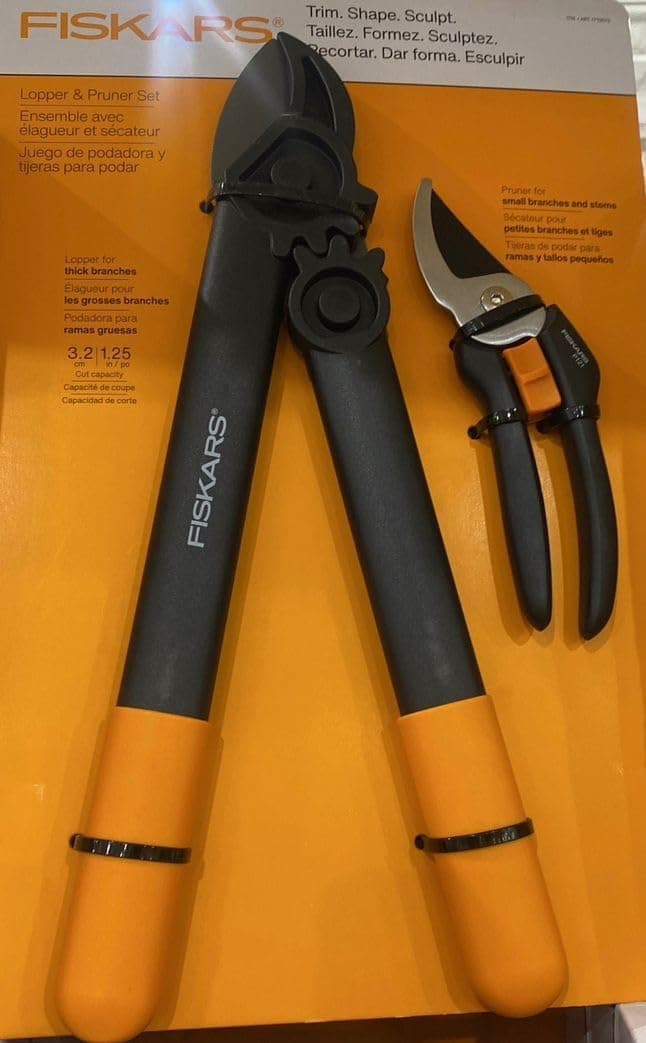 Fiskars 2 Piece Garden Shears and Pruner Set