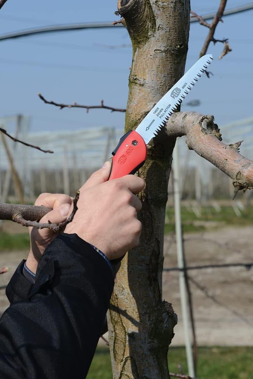 FELCO Pruning Saw (F 611) - Classic Tree Pull Stroke Pruner Saw w/ Carrying Sheath